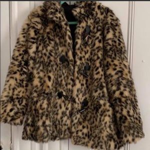 The jacket is in a very great condition.